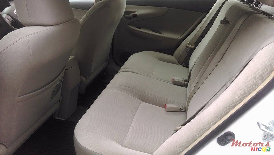 2006' Toyota Axio Fielder X photo #7