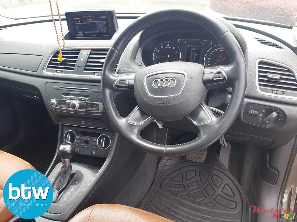 2015' Audi Q3 photo #7