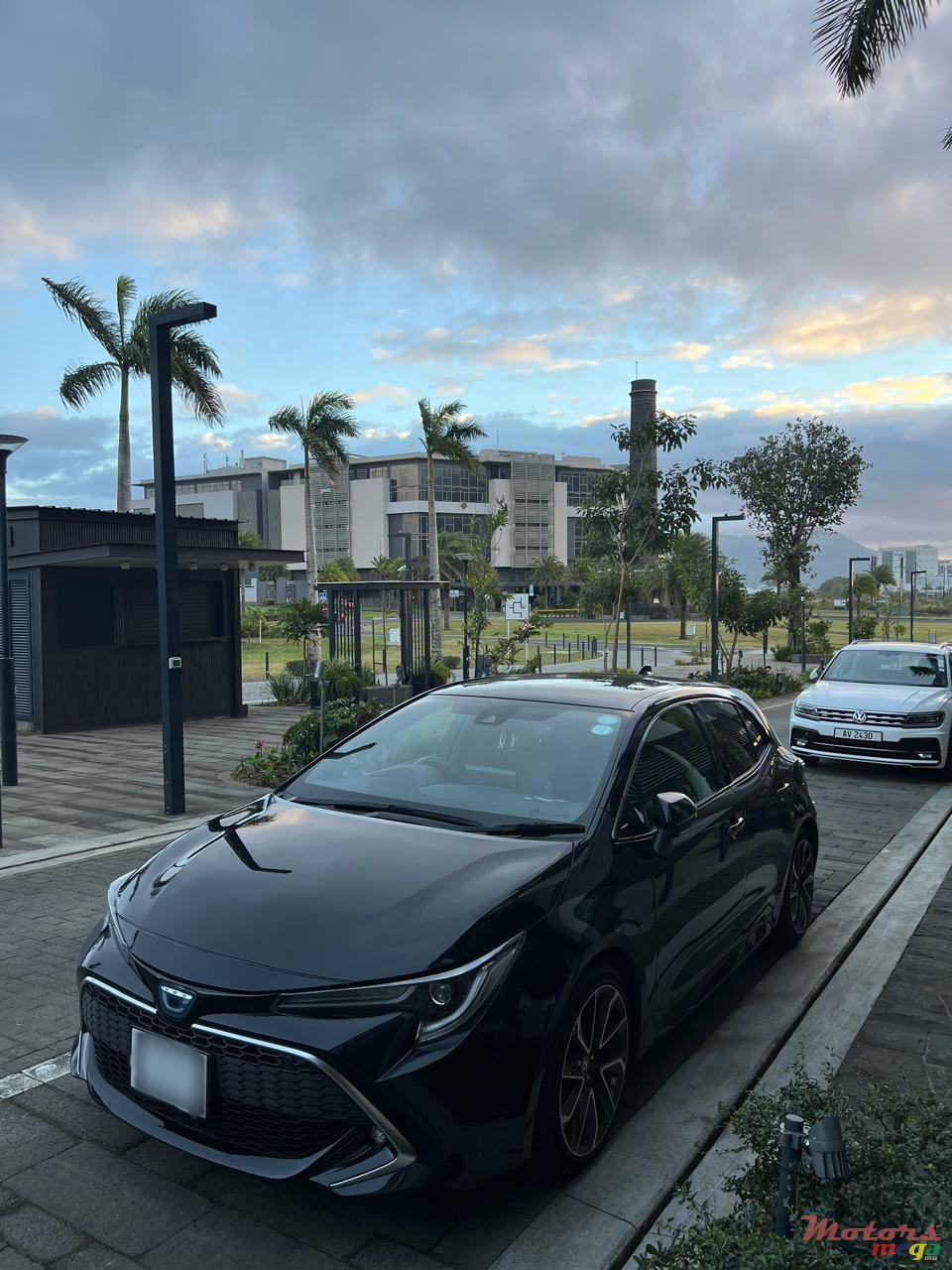 2021' Toyota Corolla GZ Sport Hybrid photo #4
