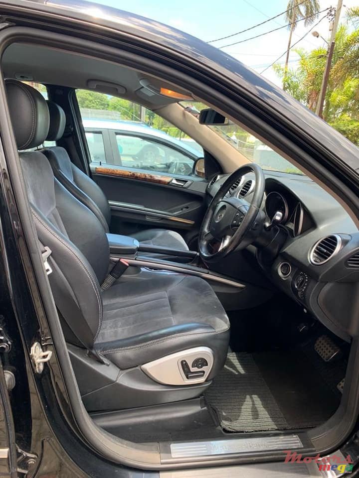 2008' Mercedes-Benz ML 320 V6 TDI photo #1