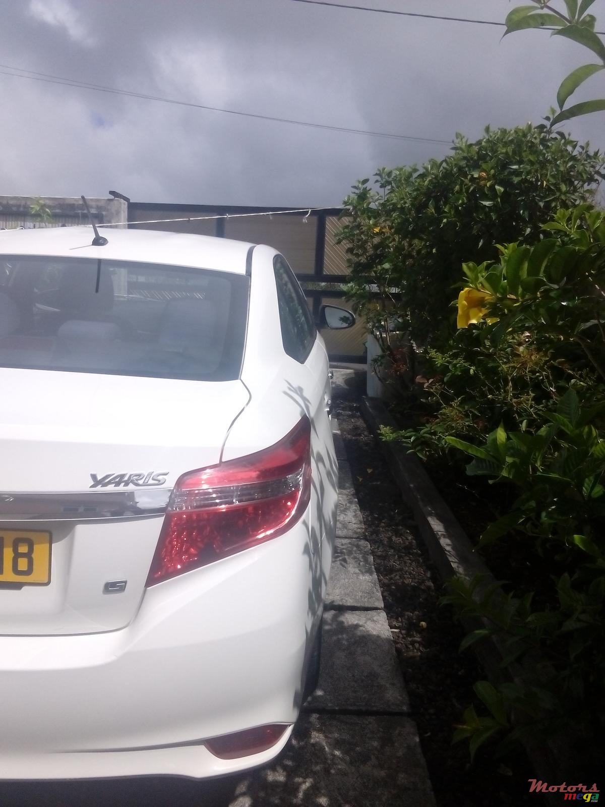 2018' Toyota Yaris photo #3