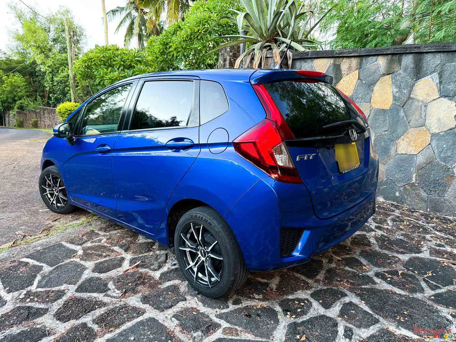 2017' Honda Fit photo #5