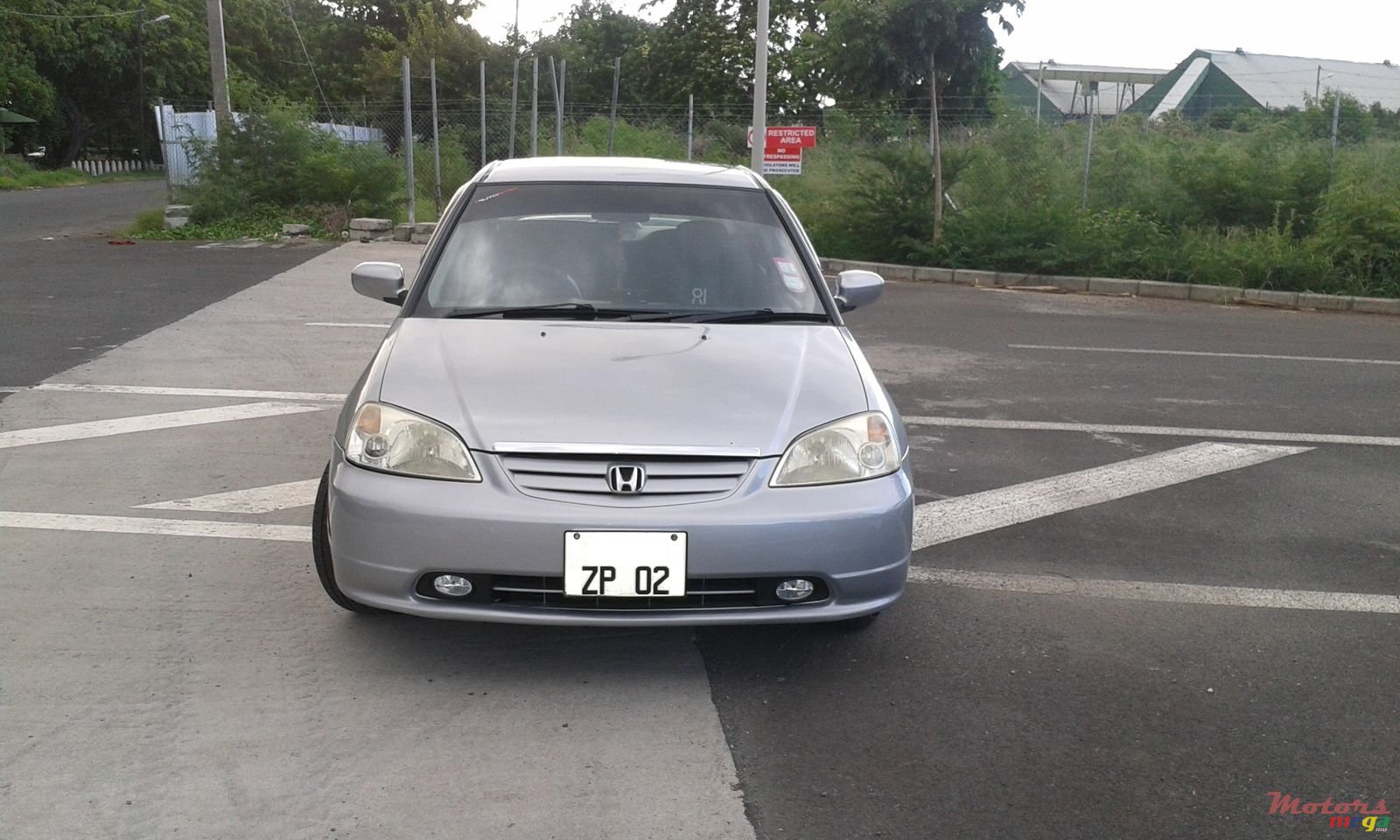 2002' Honda Civic VTI photo #2