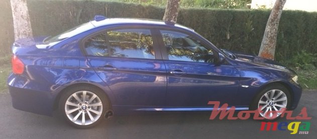2009' BMW 3 Series photo #3