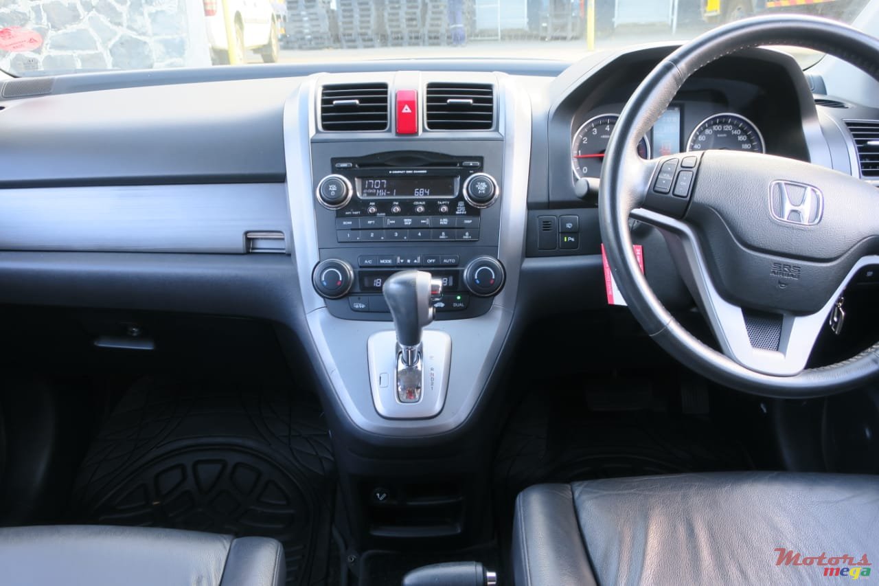 2009' Honda CR-V photo #3
