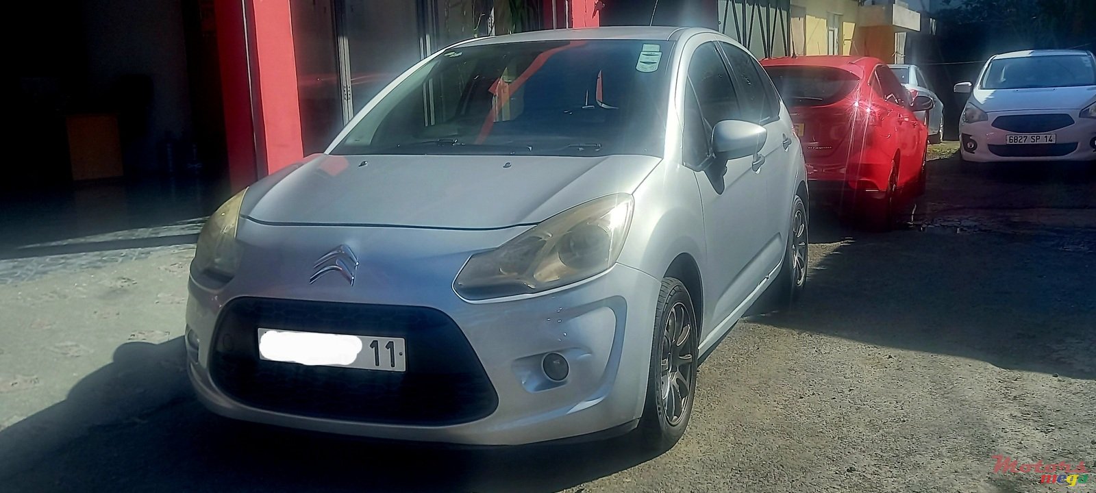 2011' Citroen C3 photo #3