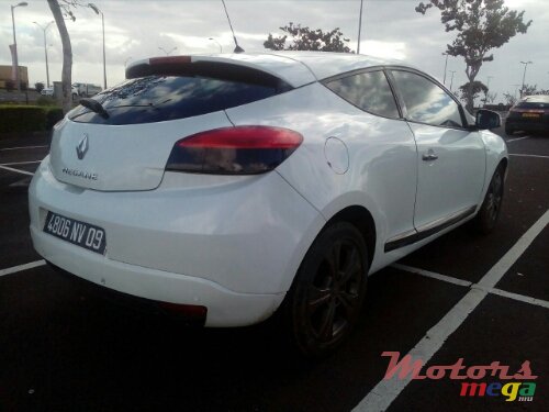 2009' Renault Megane RS photo #1