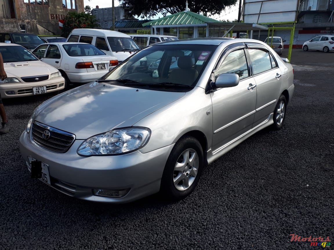 2005' Toyota Corolla photo #5