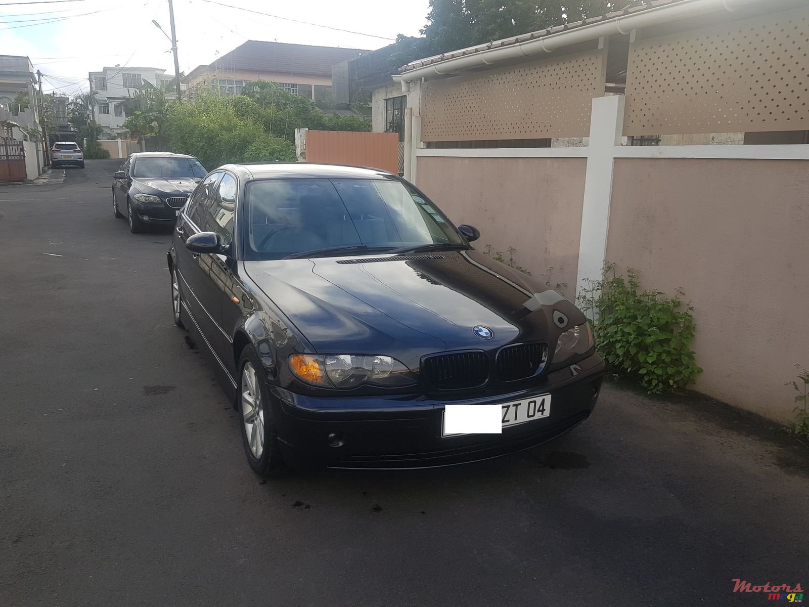 2004' BMW 3 Series photo #1