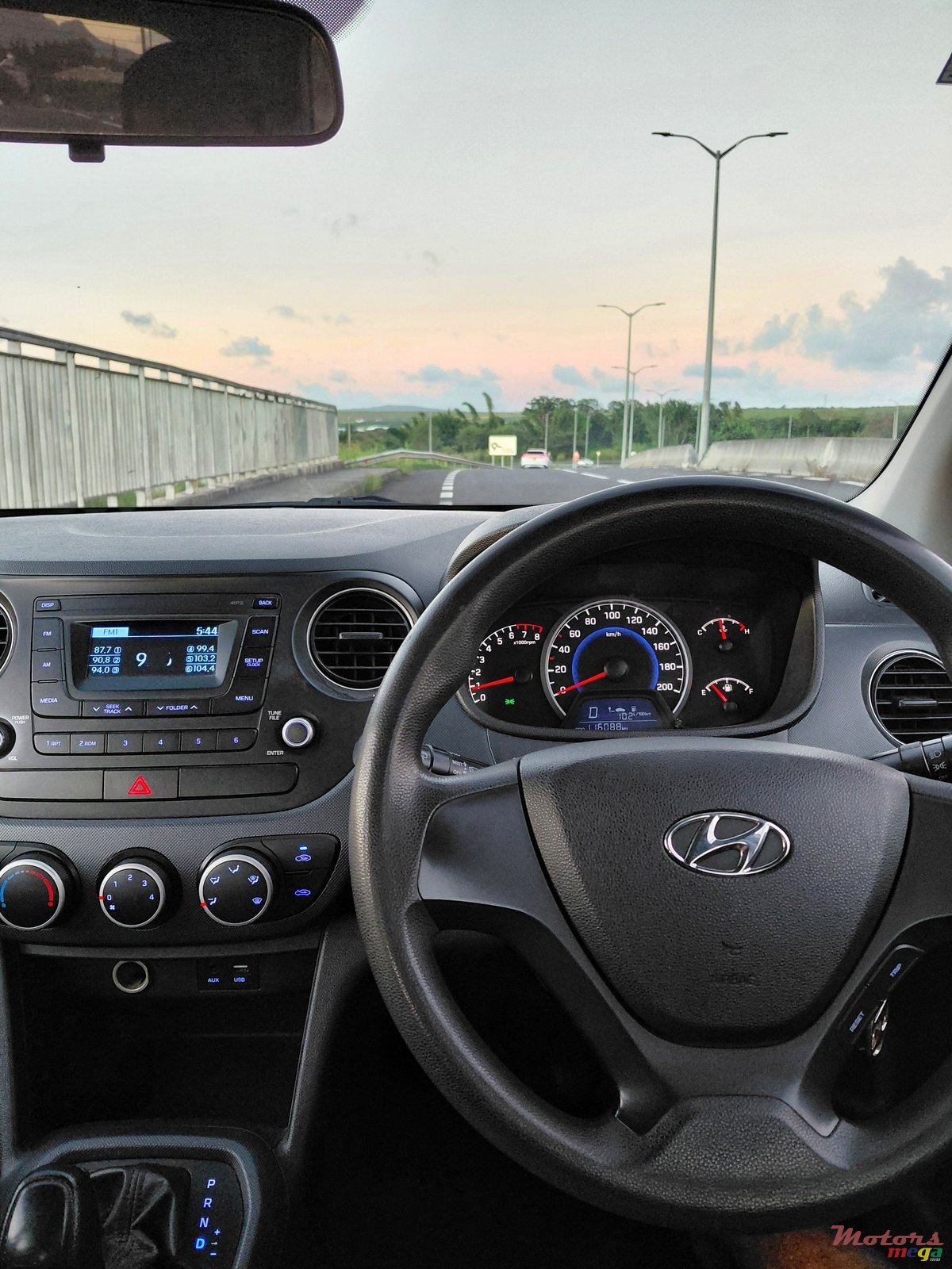 2019' Hyundai i10 photo #4