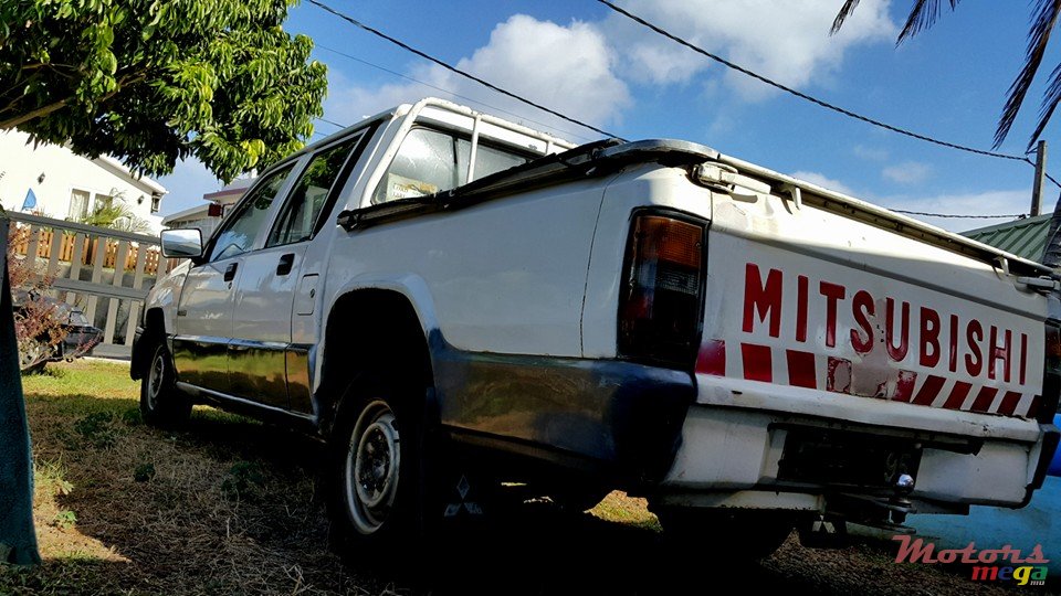 1995' Mitsubishi L 200 photo #1