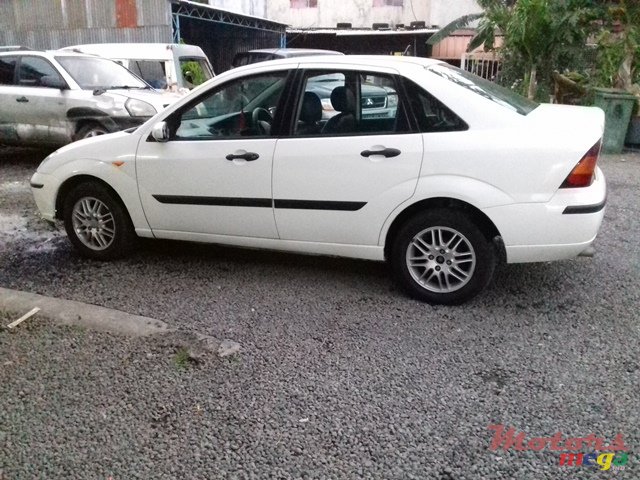 2005' Ford Focus photo #6