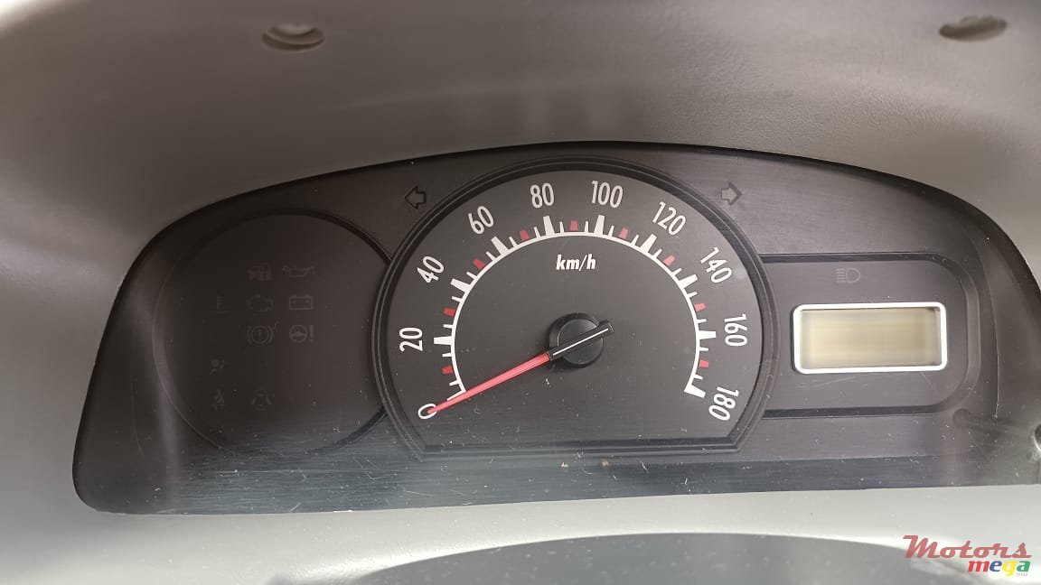 2011' Suzuki Alto None photo #2