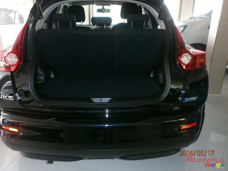 2012' Nissan Juke X TYPE photo #3