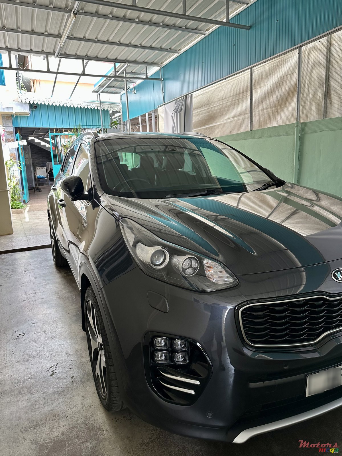 2016' Kia Sportage GT LINE photo #2