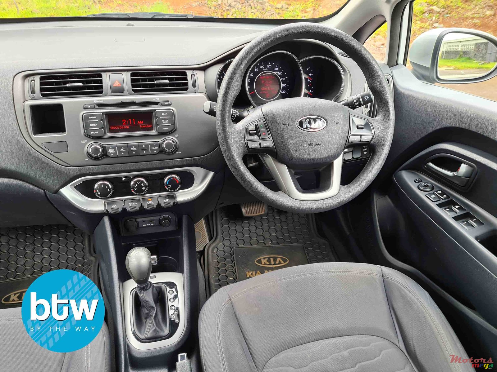 2013' Kia Rio photo #6