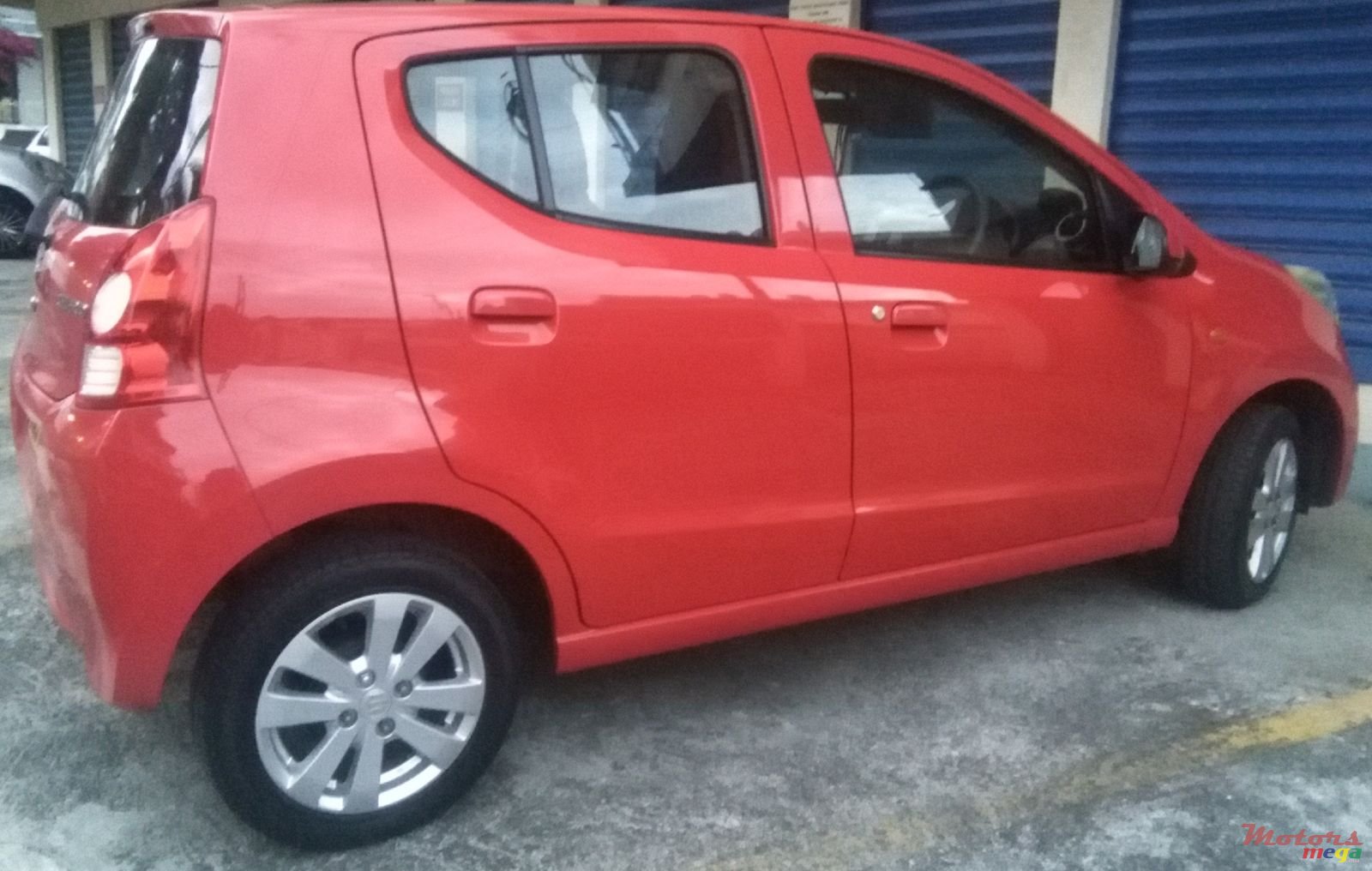 2011' Suzuki Celerio 1.0 photo #2