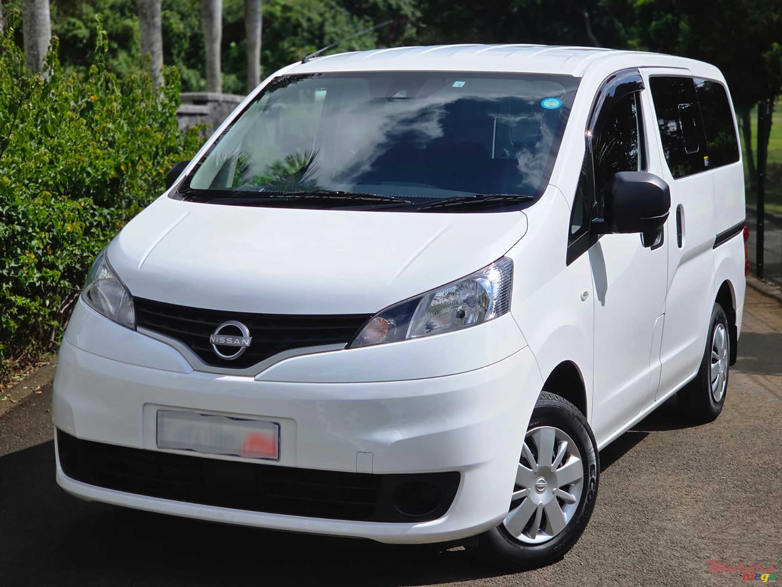 2023' Nissan NV200 VX 5 Seater photo #1