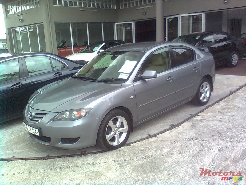 2004' Mazda 3 photo #1