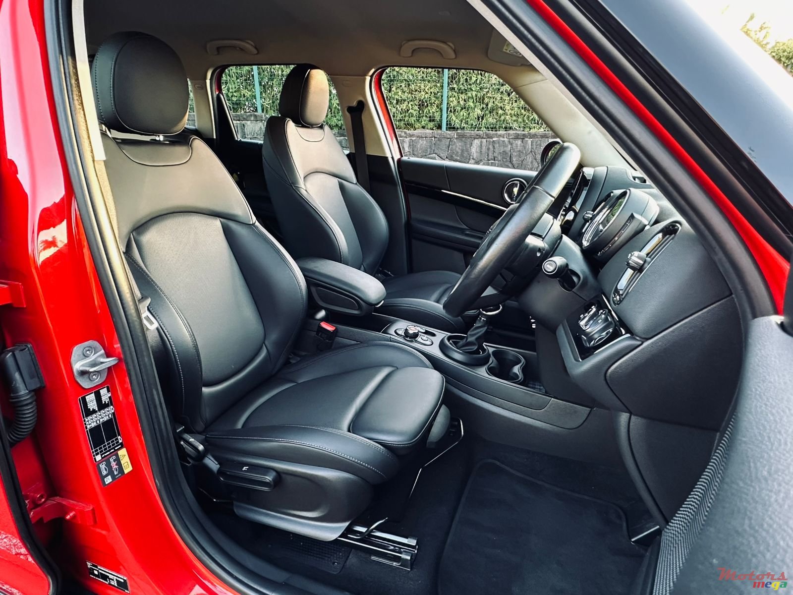 2022' MINI Cooper S countryman ALL4 photo #6