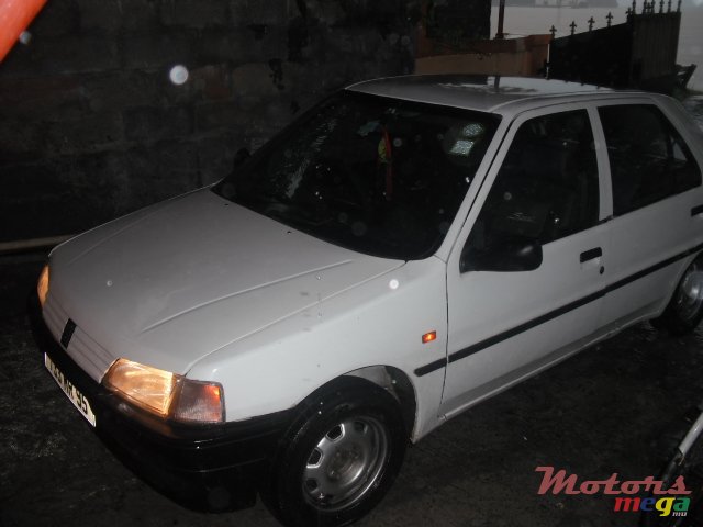 1995' Peugeot 106 xn photo #1