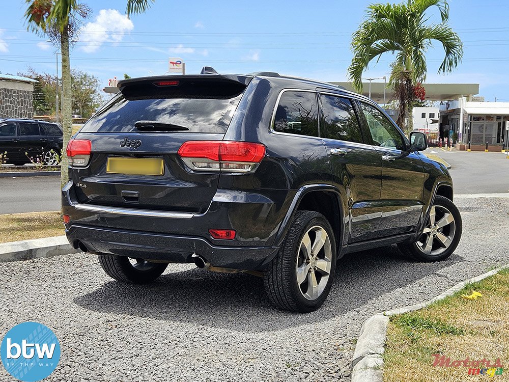 2015' Jeep Grand Cherokee 4x4 photo #4