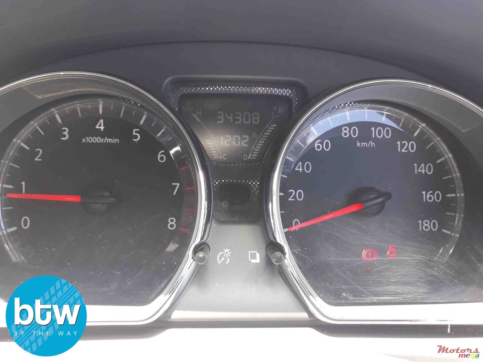 2016' Nissan Almera photo #7