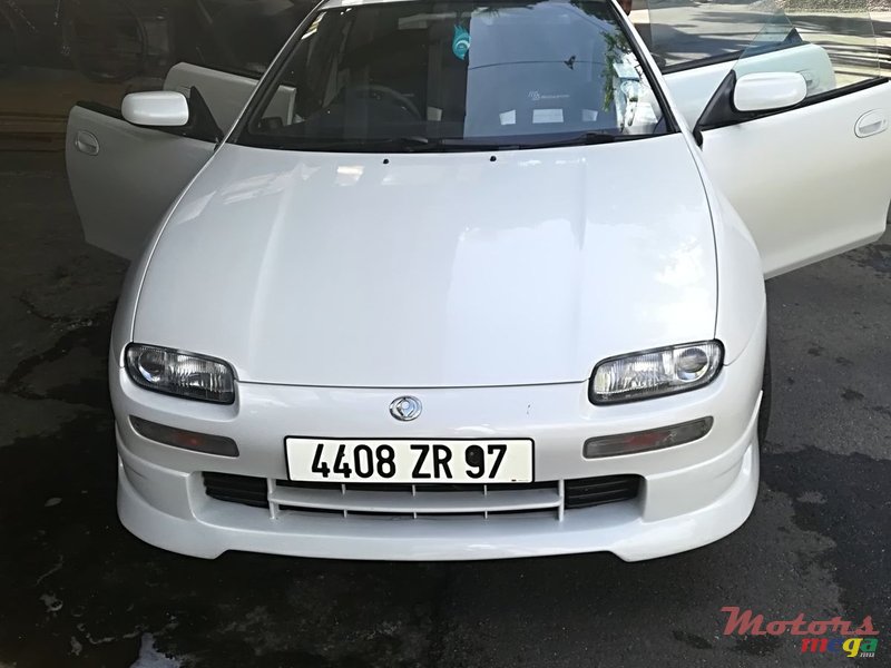 1997' Mazda Astina photo #1