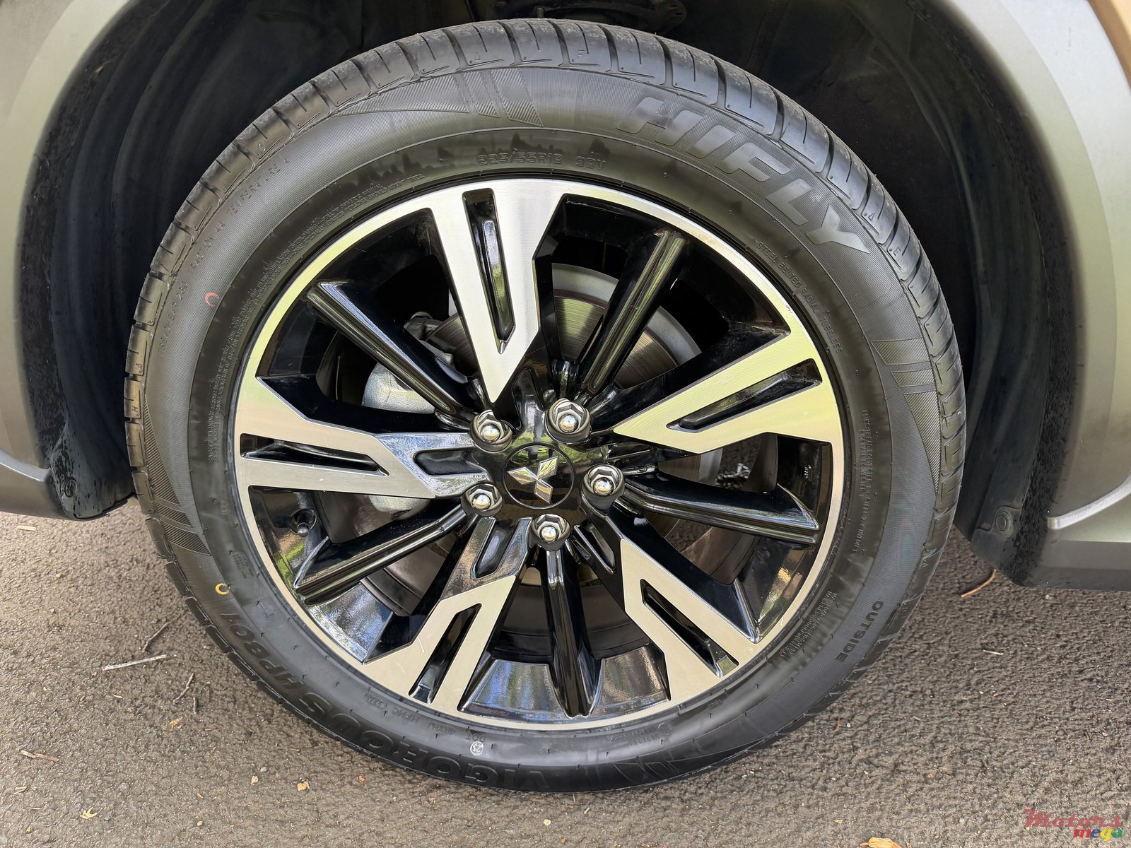 2024' Mitsubishi Eclipse Cross photo #6