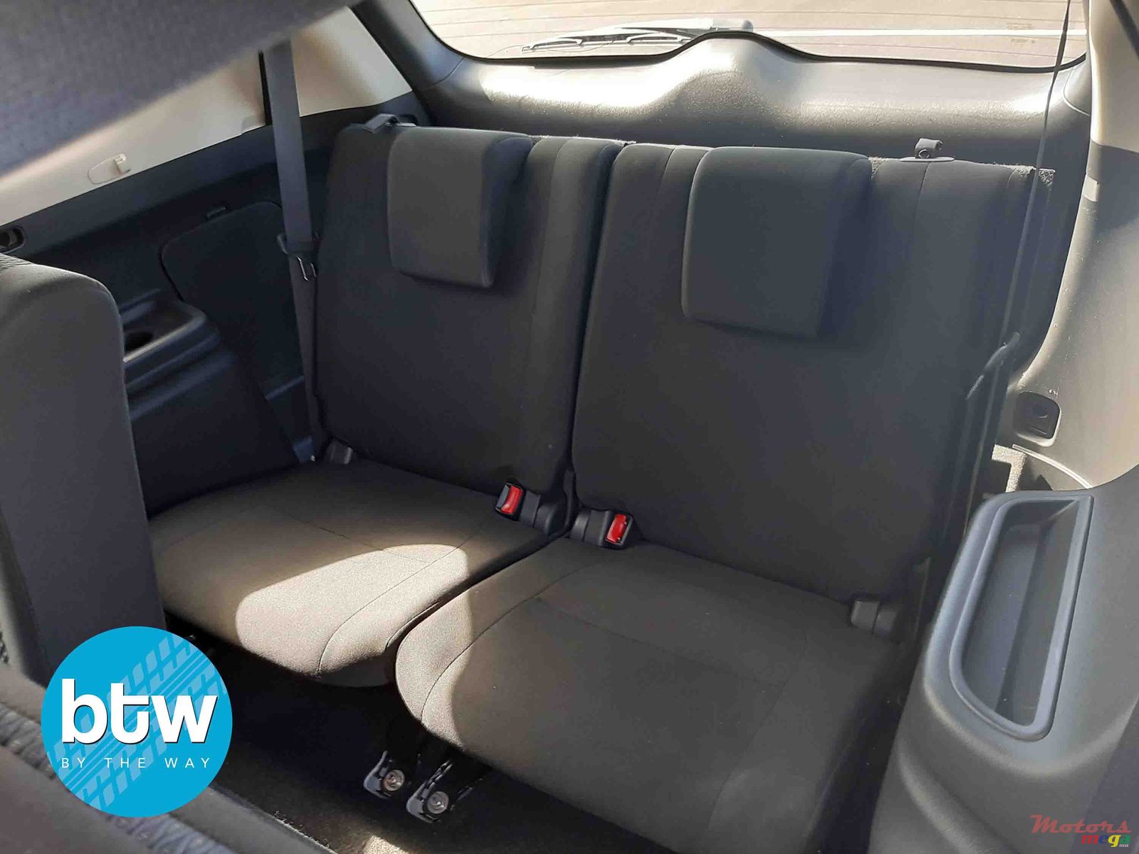 2016' Mitsubishi Outlander photo #4