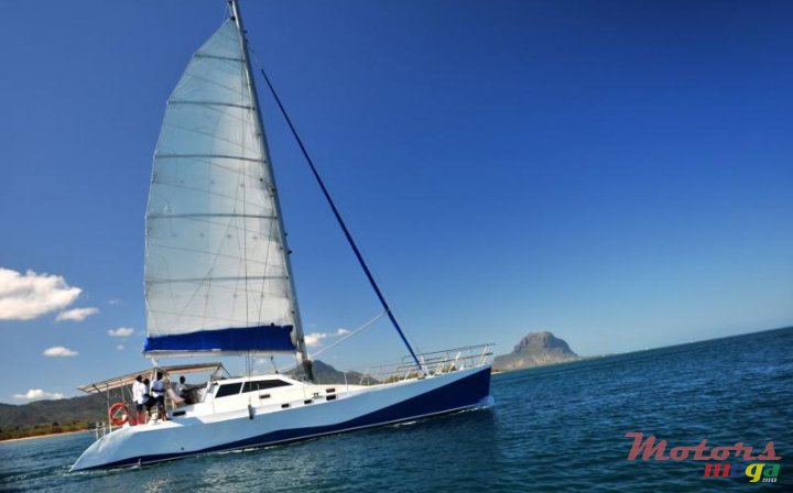 2002' Kruz Yachts photo #1