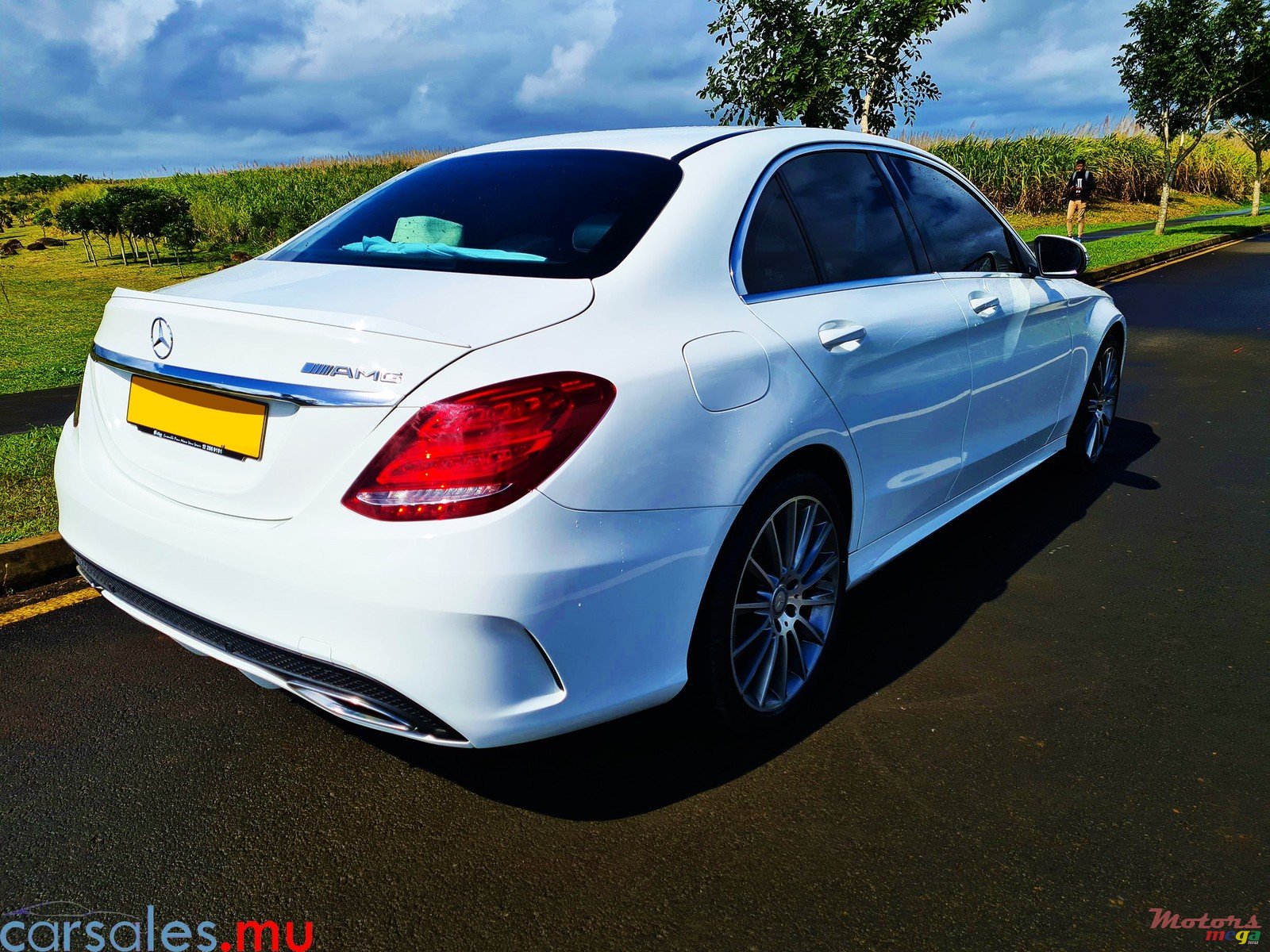 2016' Mercedes-Benz C-Class C180 AMG Line photo #2