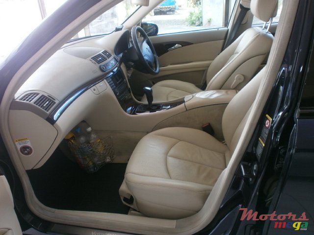 2006' Mercedes-Benz 200E photo #3