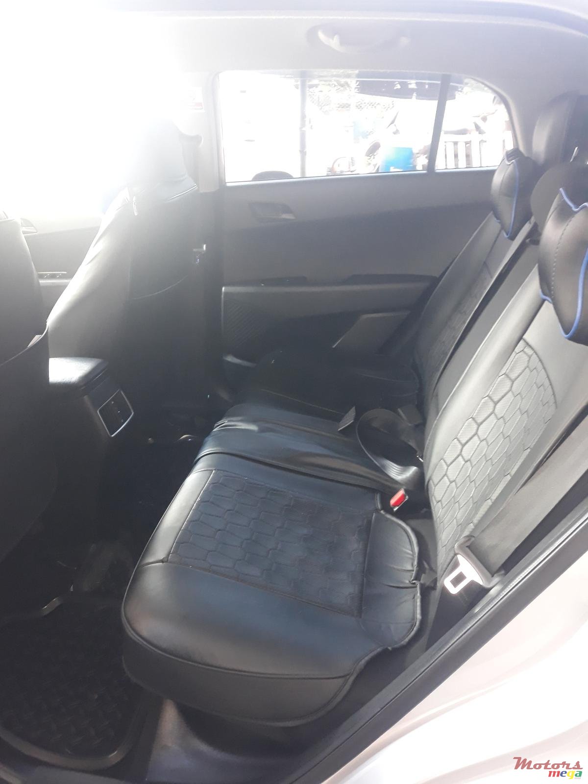 2018' Hyundai i25 photo #1