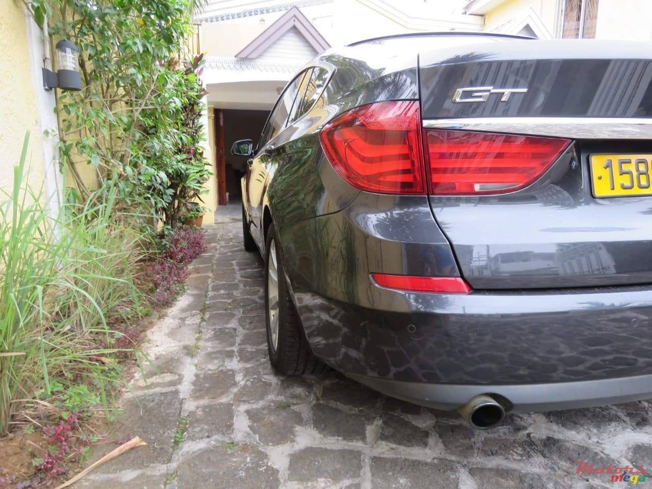 2010' BMW 5 Series GT photo #2