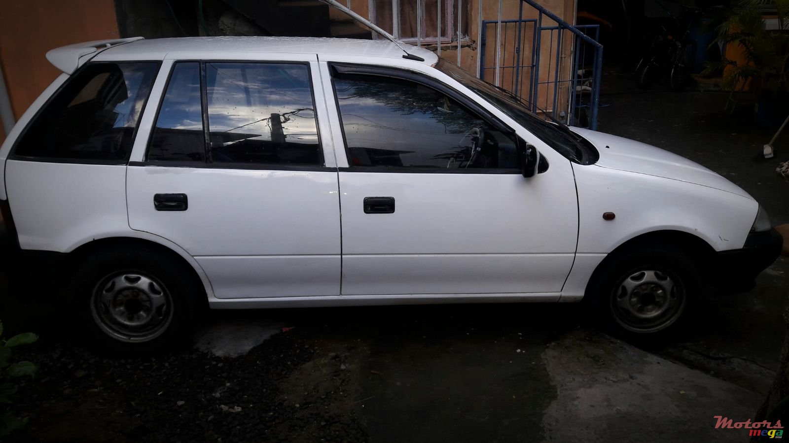 1991' Suzuki Swift photo #2