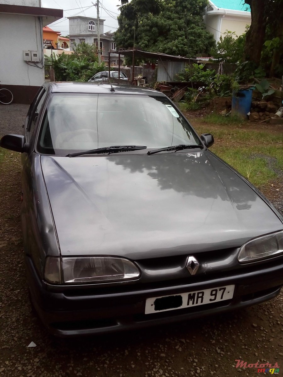 1997' Renault 19 photo #1