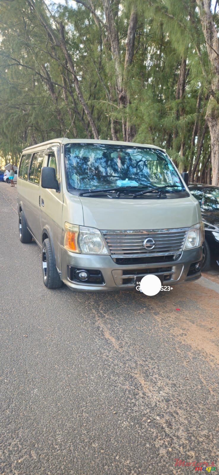 2008' Nissan E25 photo #1