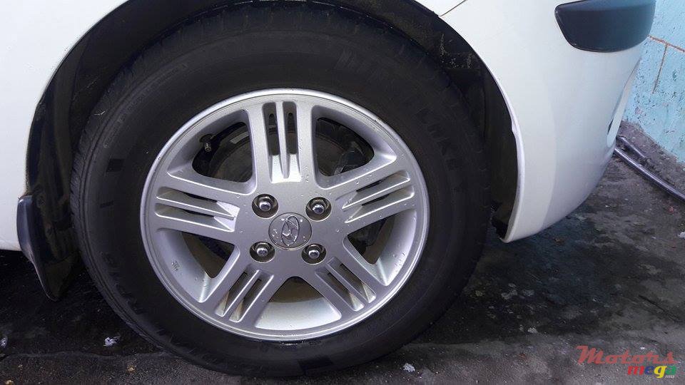 2009' Hyundai i10 photo #6