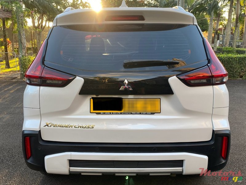 2021' Mitsubishi Expander Cross photo #5