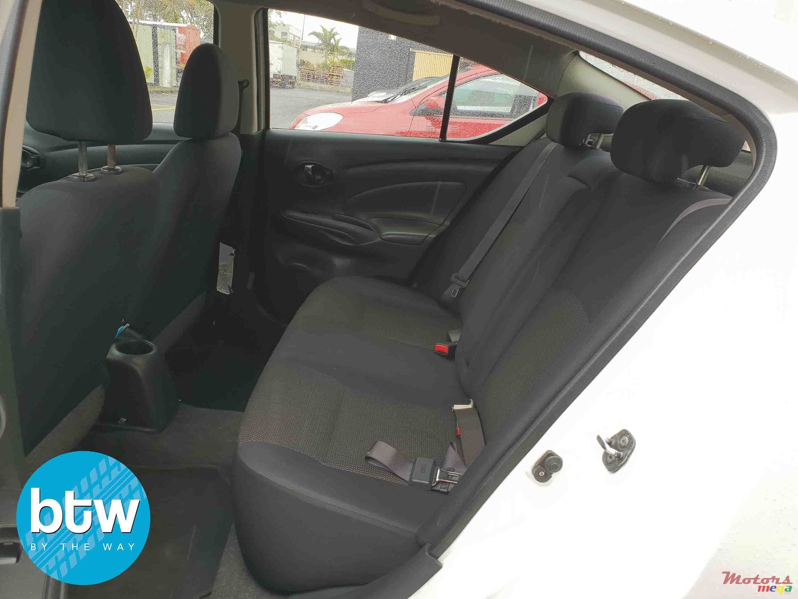 2013' Nissan Almera photo #6