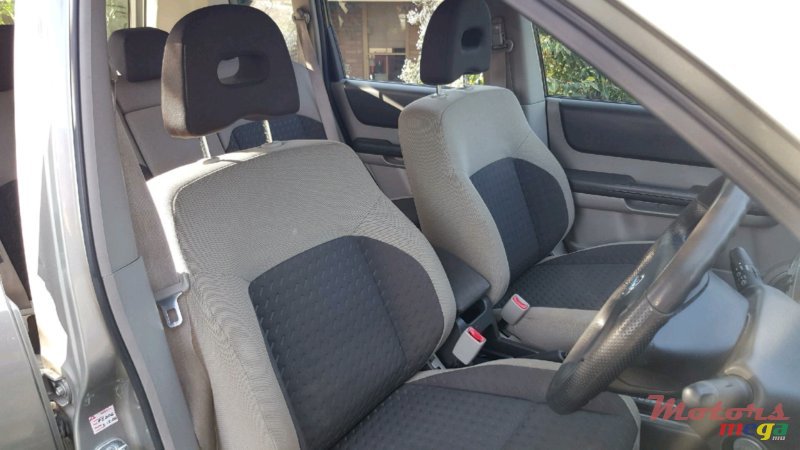 2002' Nissan X-Trail 2.0 photo #2