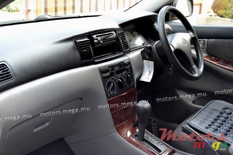 2002' Toyota Corolla NZE photo #4