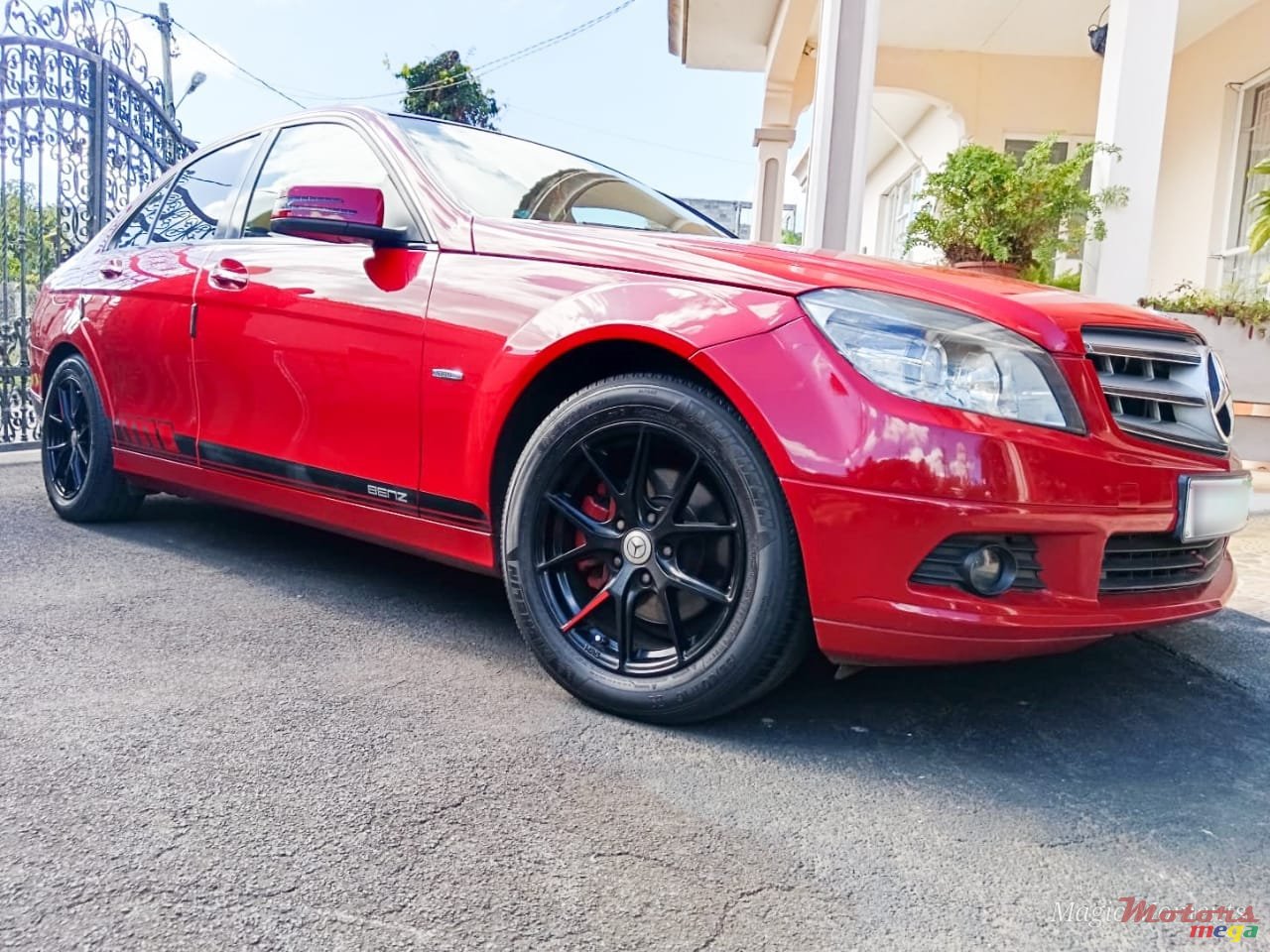 2010' Mercedes-Benz C 180 photo #2