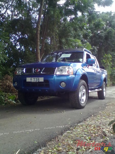 2004' Nissan Hardbody Nil photo #1