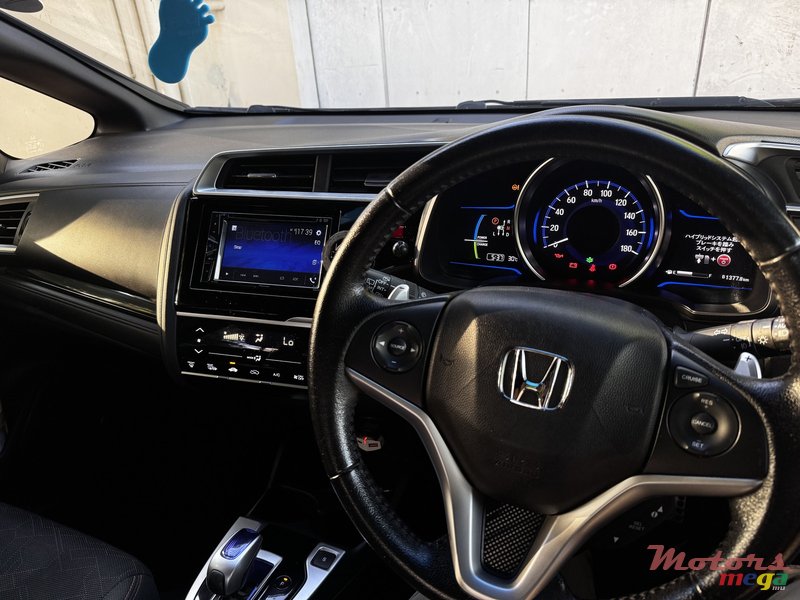 2016' Honda Fit photo #3