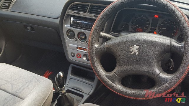 2000' Peugeot 306 XT photo #4