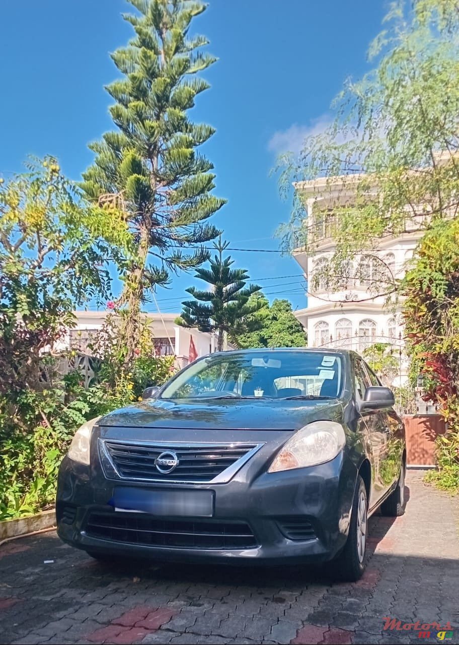 2013' Nissan Almera photo #1