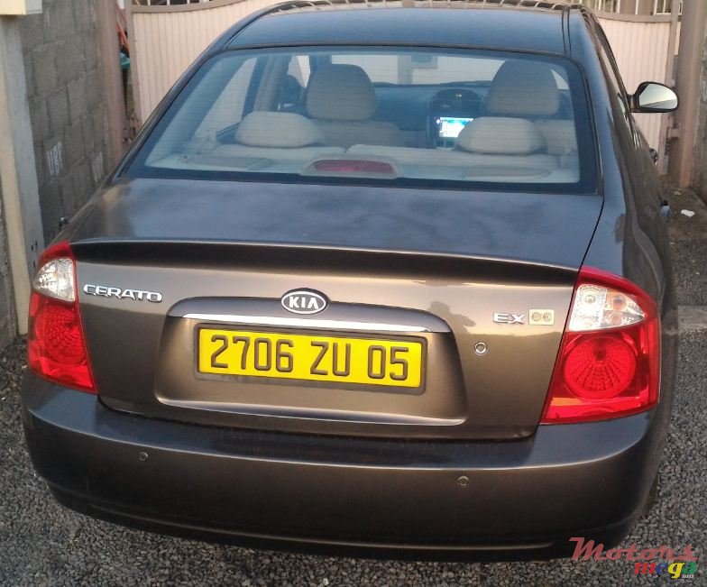 2005' Kia Cerato photo #4