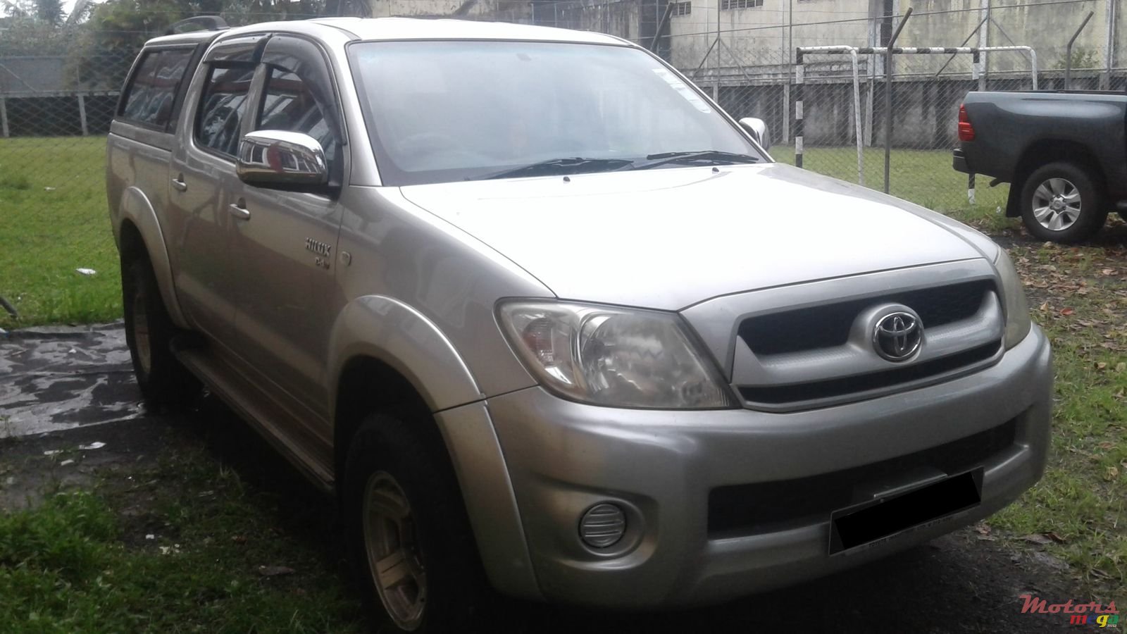 2010' Toyota Hilux photo #1